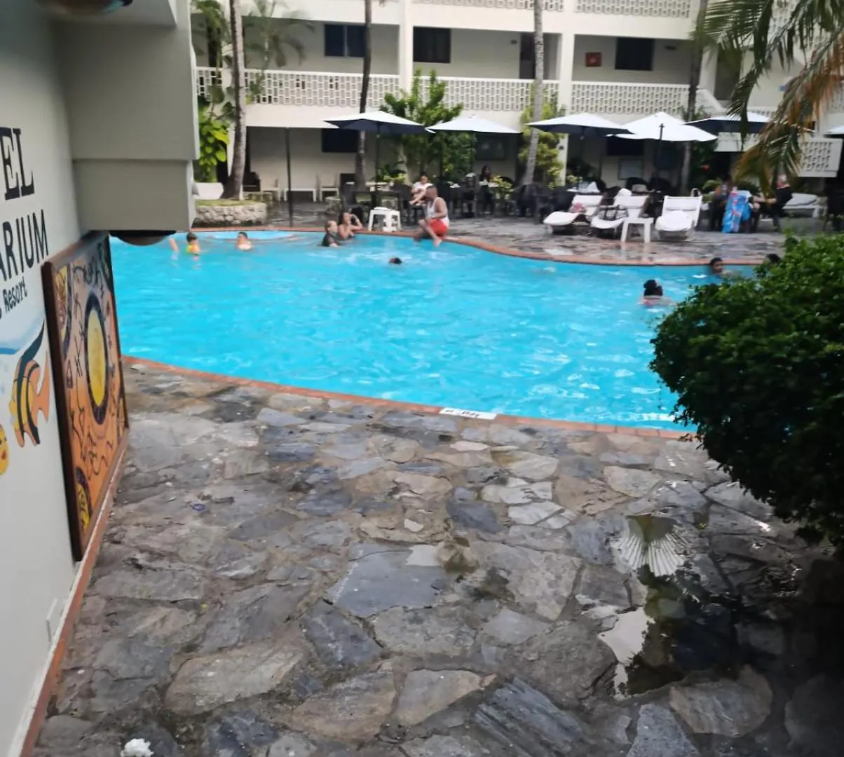 Hotel Acuarium Resort La Viva